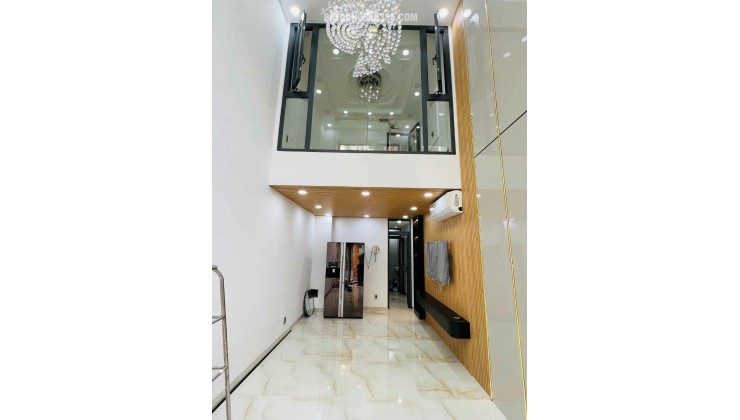 Cần bán nhà hểm xe hơi Cách Mạng Tháng 8 Quận 3 giá 8,99 TỶ